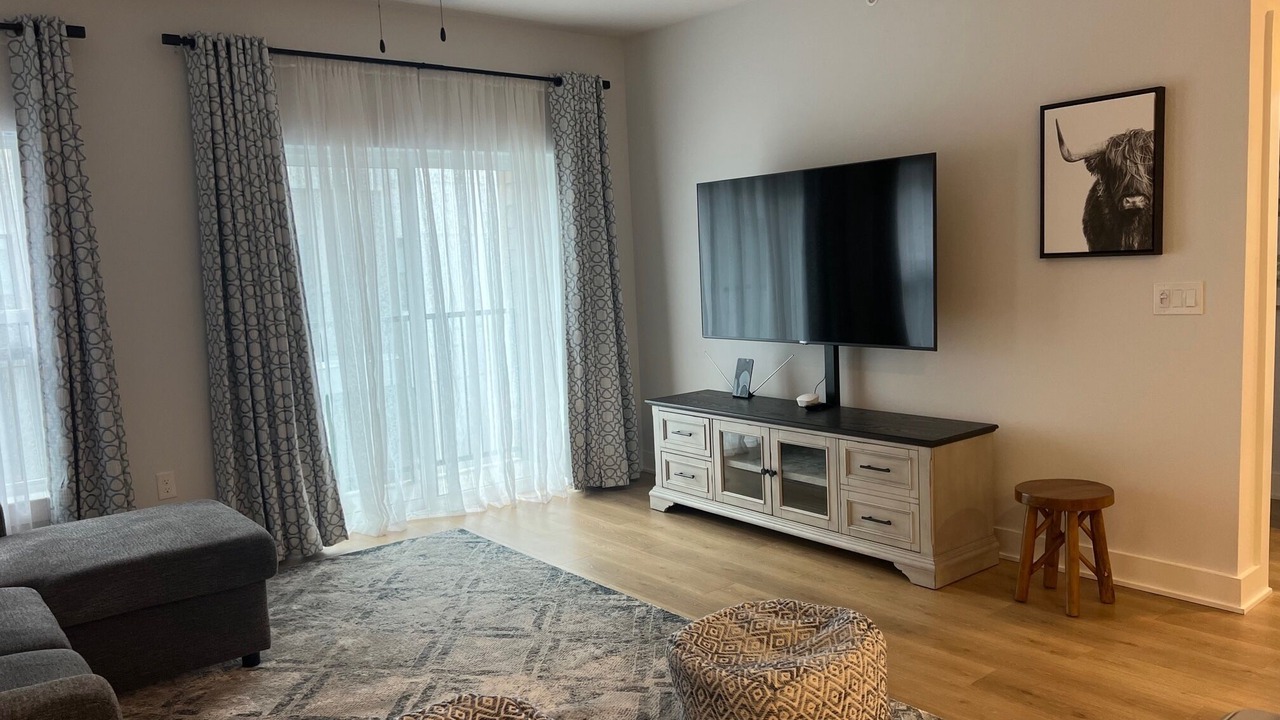 Photo of Livingroom in West Campus