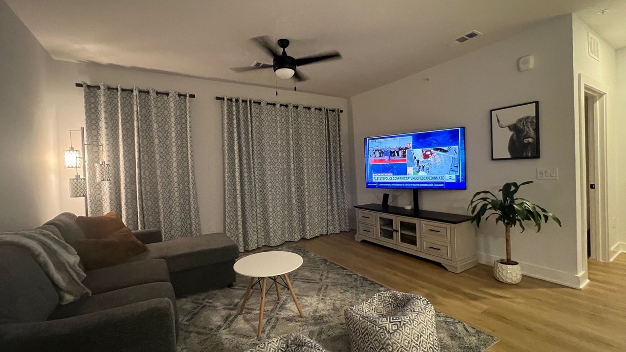 Photo of Livingroom in West Campus