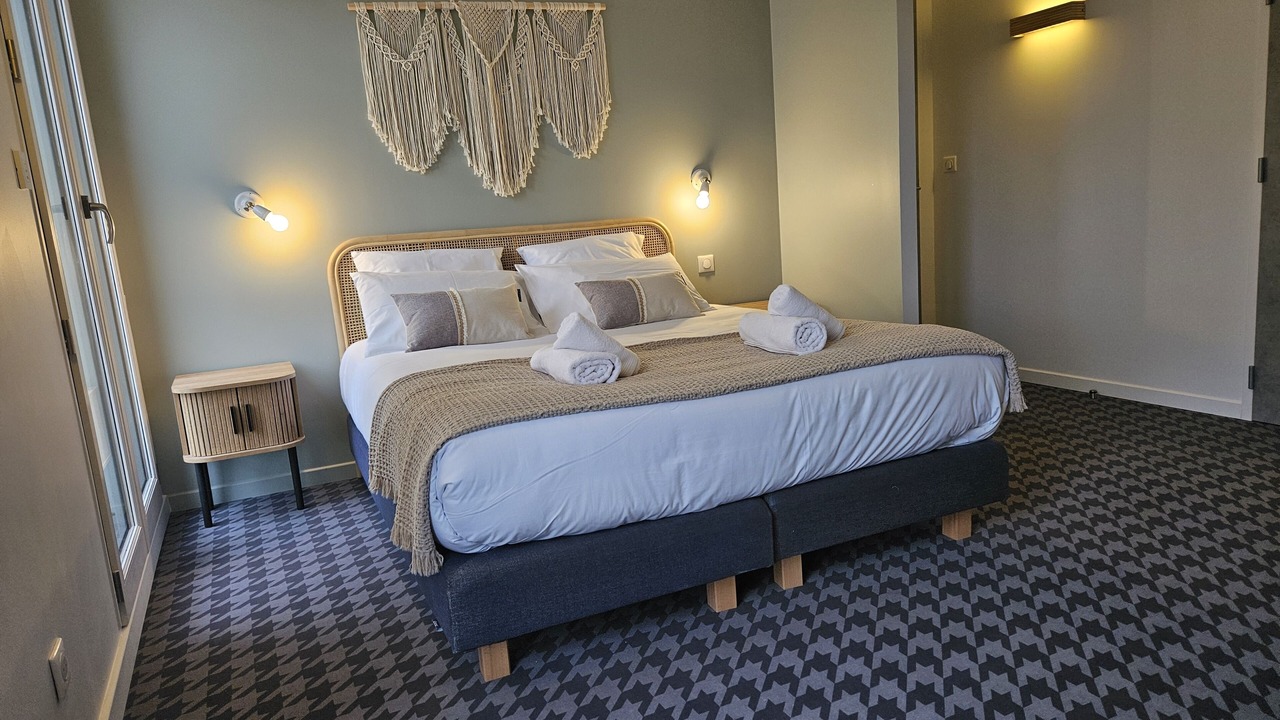 Photo of Bedroom in Rochecorbon