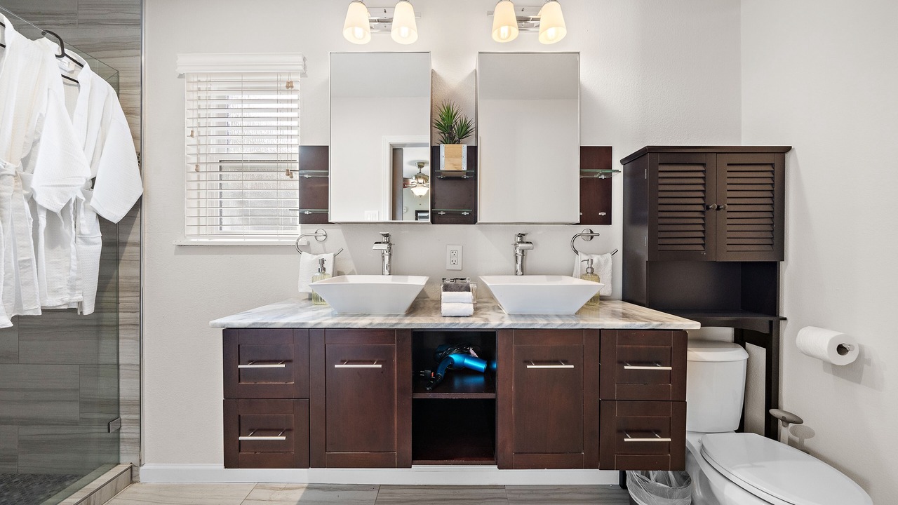 Photo of Bathroom in Garden Oaks
