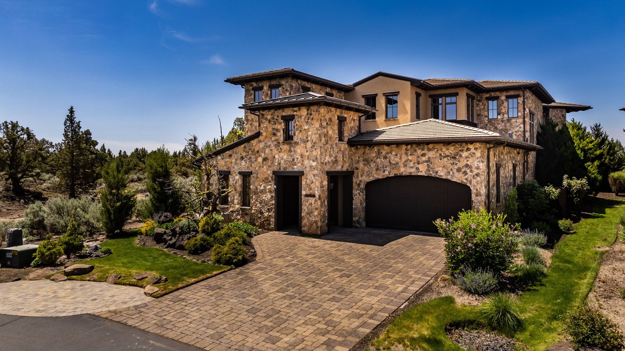 Photo of Outdoor in Pronghorn