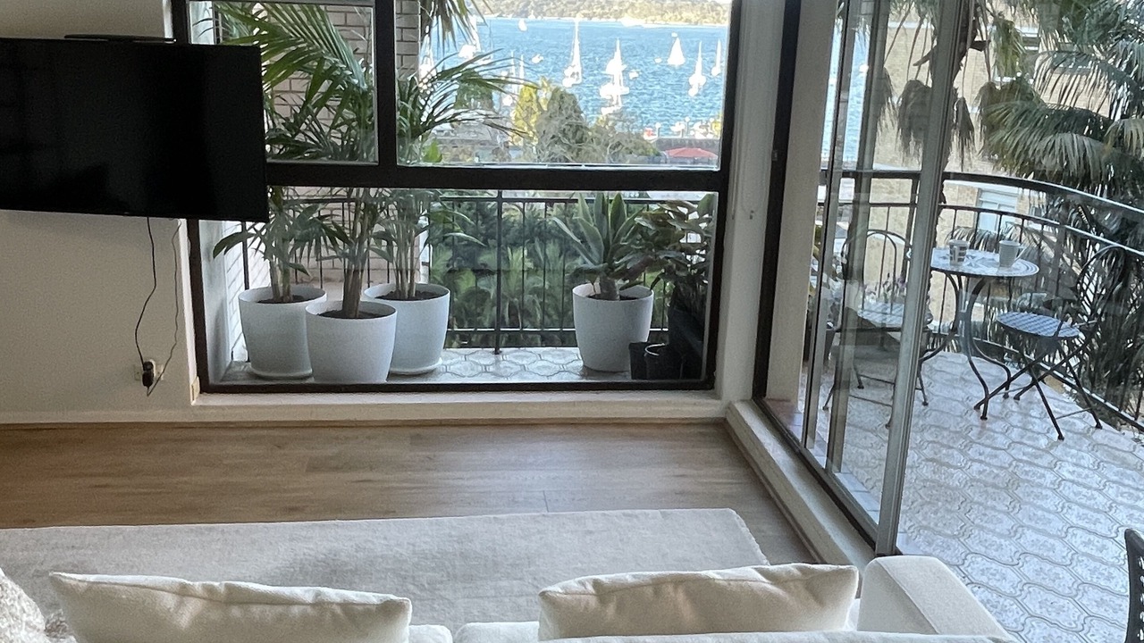 Photo of Livingroom in Elizabeth Bay