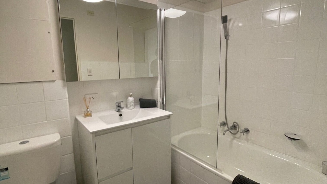 Photo of Bathroom in Elizabeth Bay