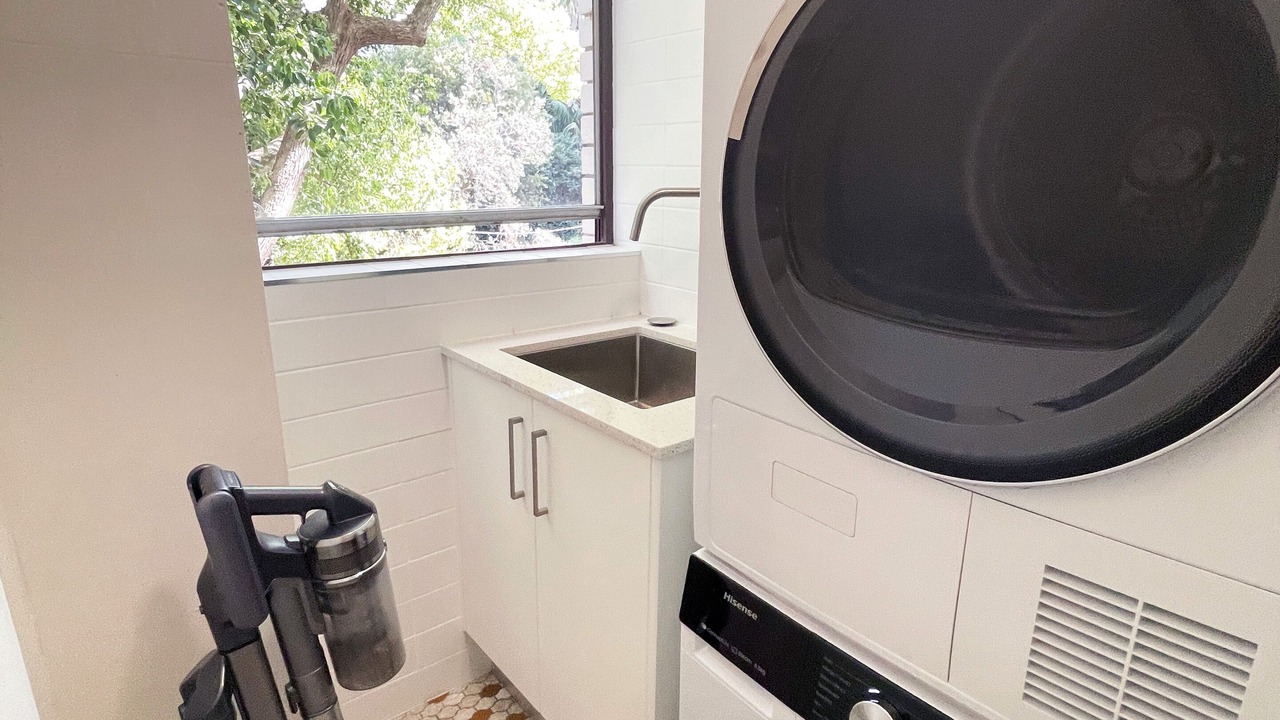 Photo of Others in Elizabeth Bay