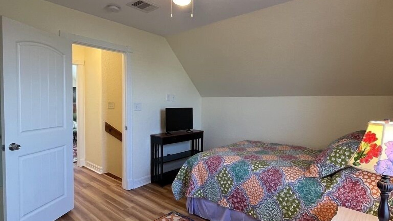 Photo of Bedroom in Surfside Beach