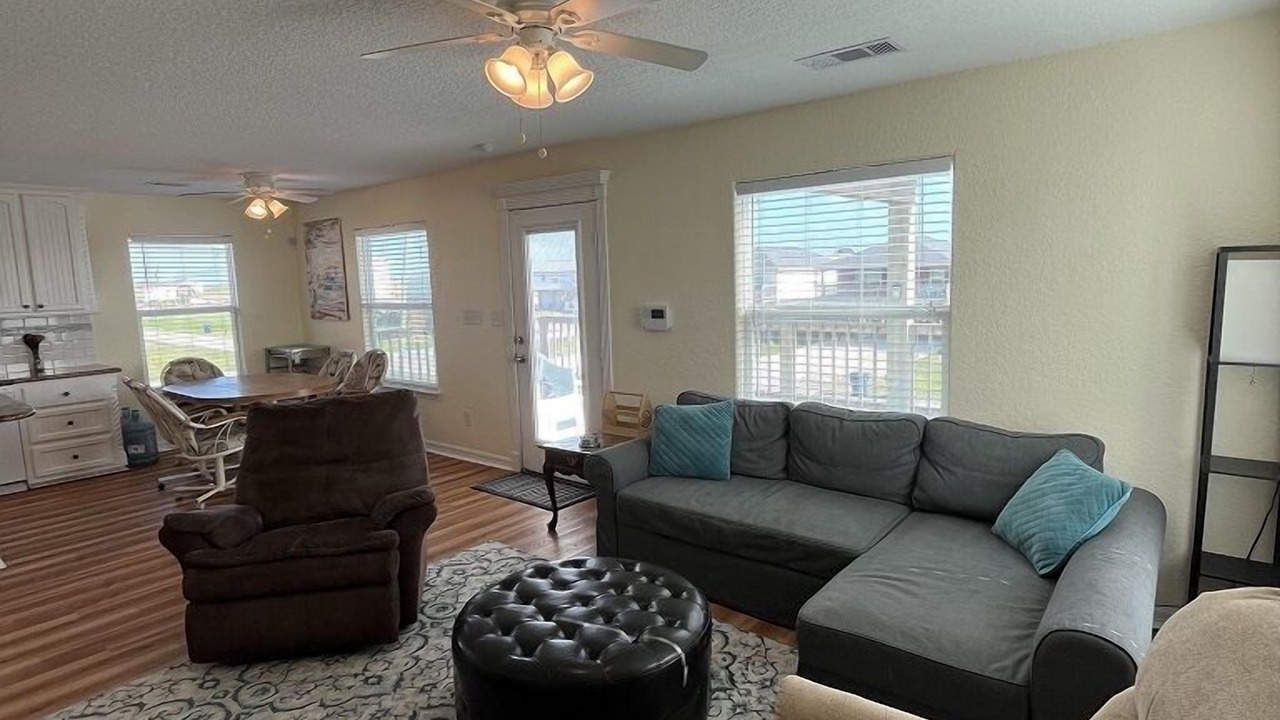 Photo of Livingroom in Surfside Beach