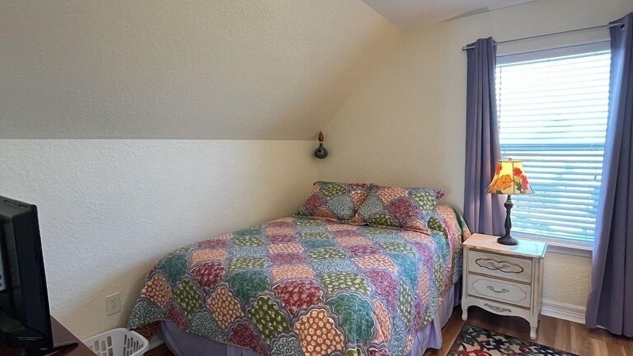 Photo of Bedroom in Surfside Beach