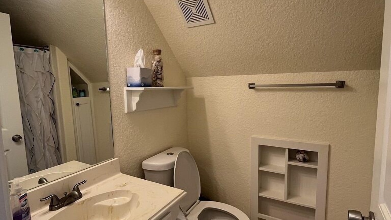 Photo of Bathroom in Surfside Beach