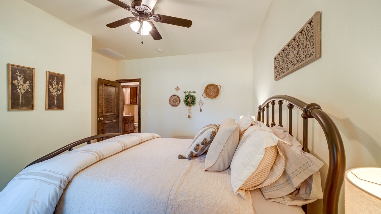 Photo of Bedroom in Checotah
