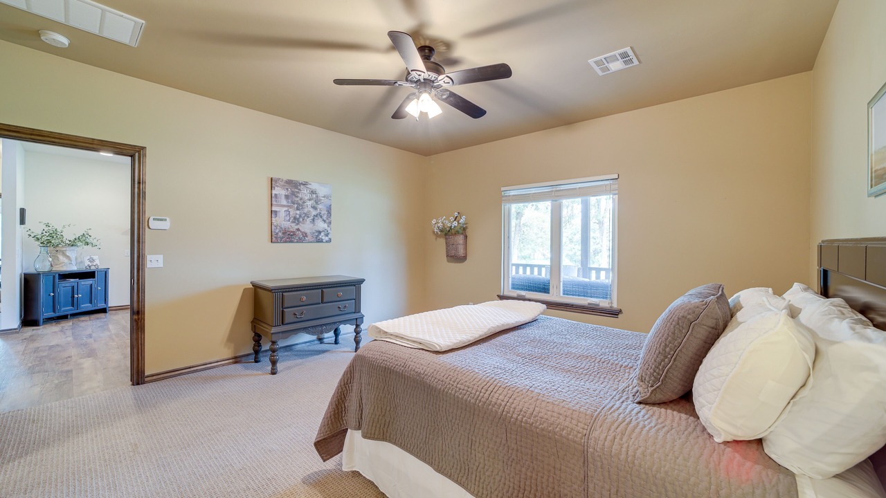Photo of Bedroom in Checotah