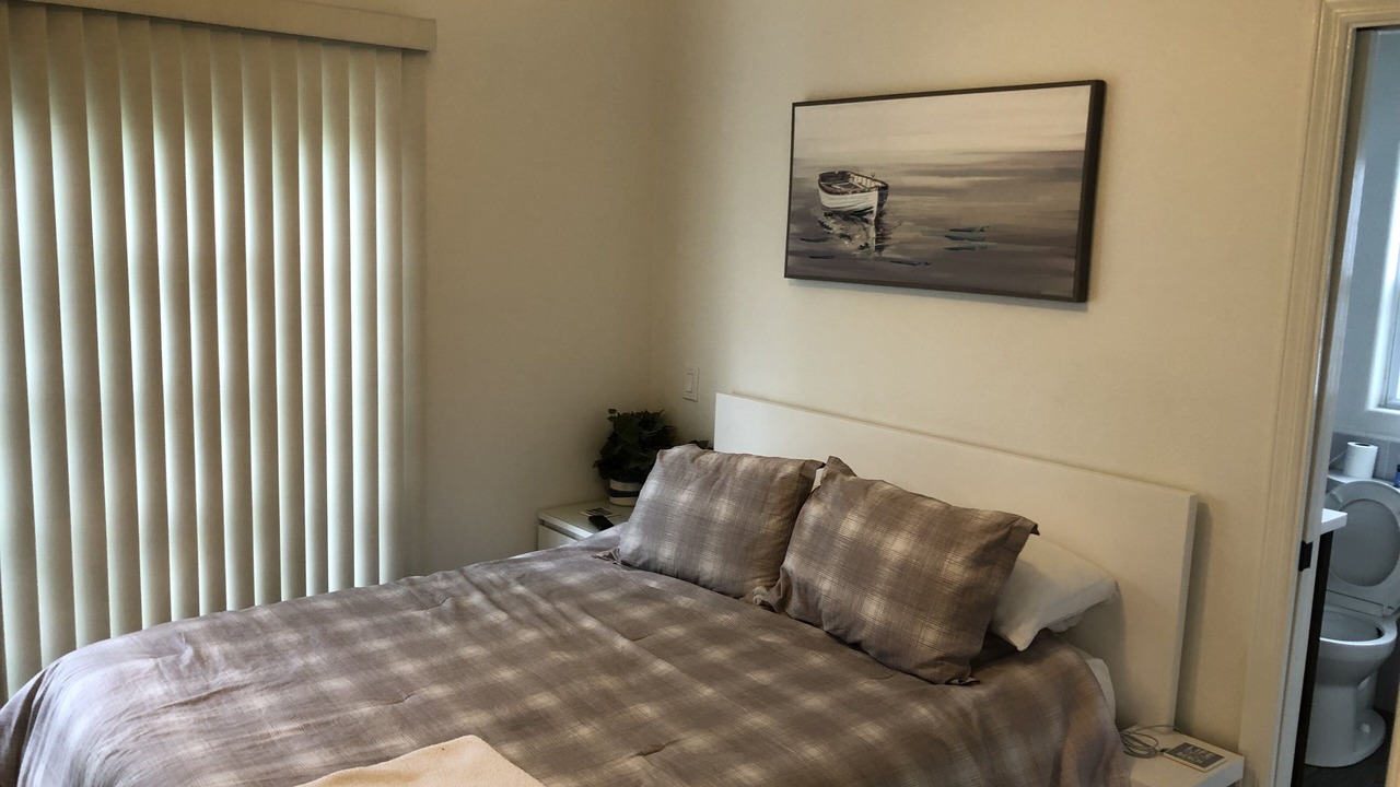 Photo of Bedroom in Avalon