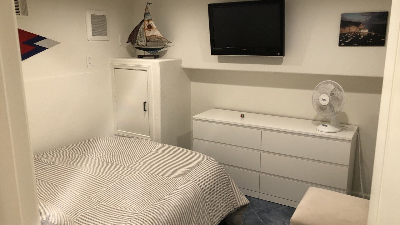Photo of Bedroom in Avalon