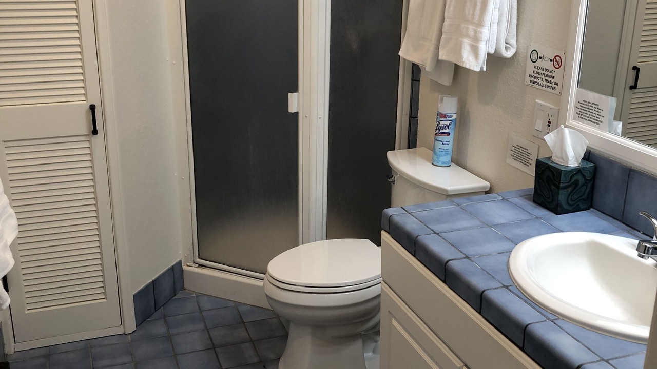 Photo of Bathroom in Avalon