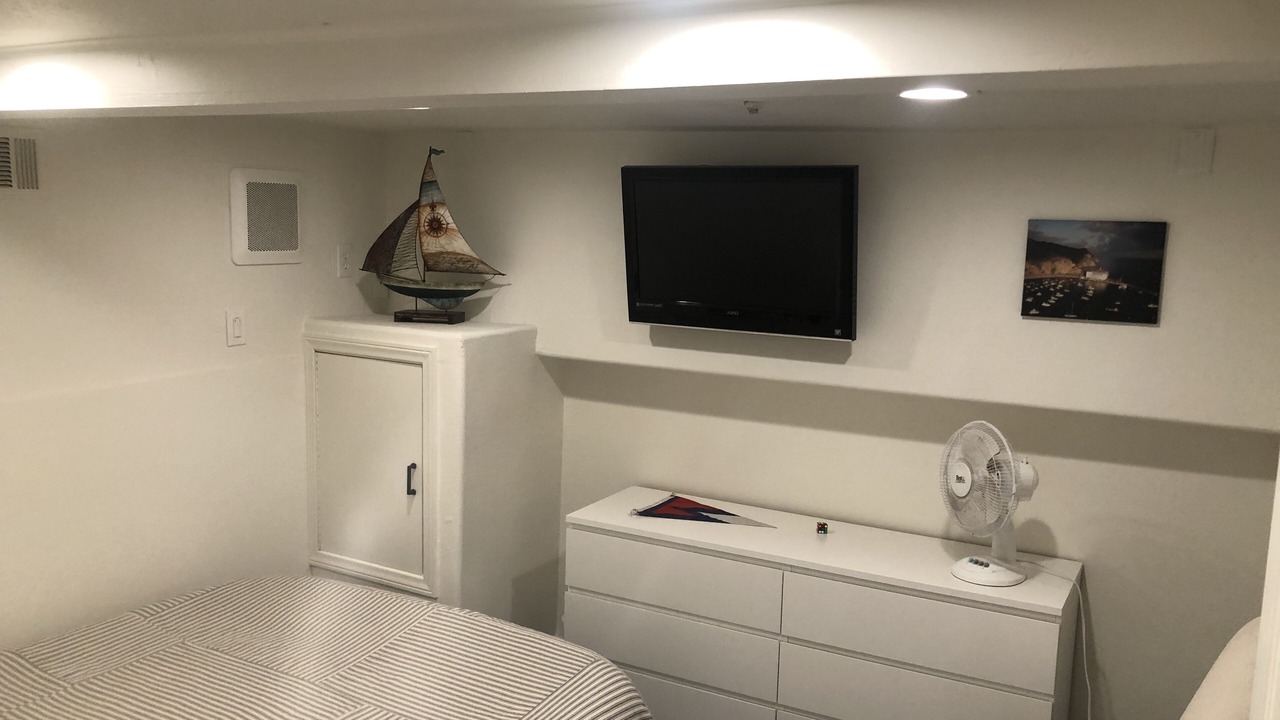 Photo of Bedroom in Avalon
