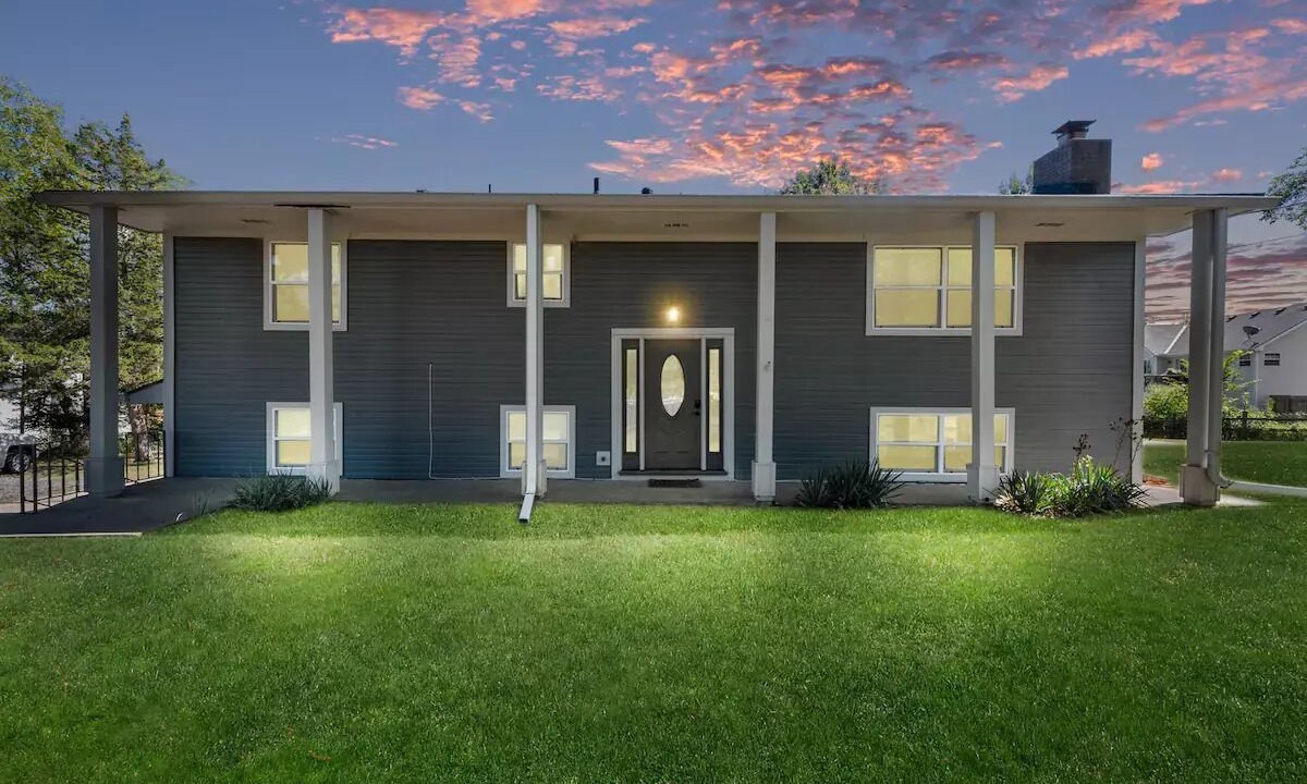 Photo of Outdoor in Waldron