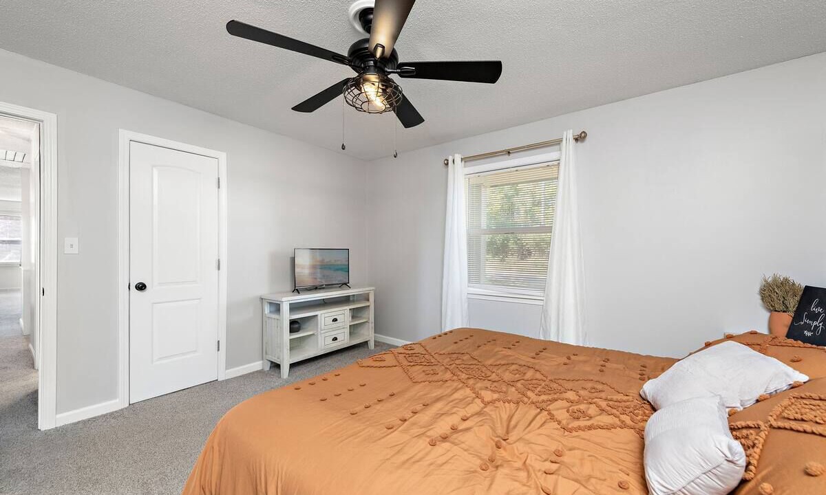 Photo of Bedroom in Waldron