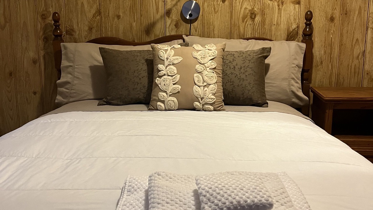 Photo of Bedroom in Sandy