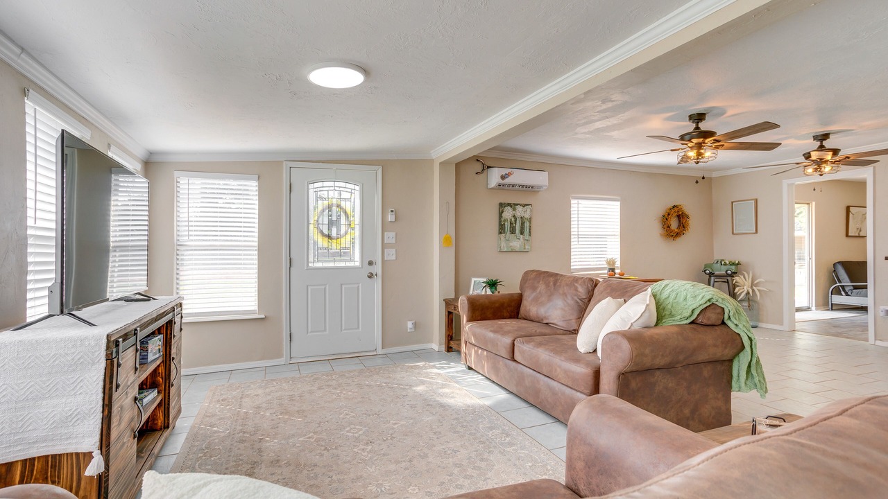 Photo of Livingroom in Fort Cobb