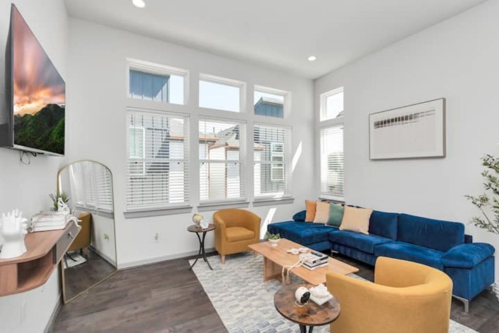 Photo of Livingroom in Northside