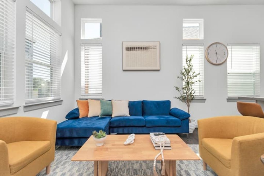 Photo of Livingroom in Northside