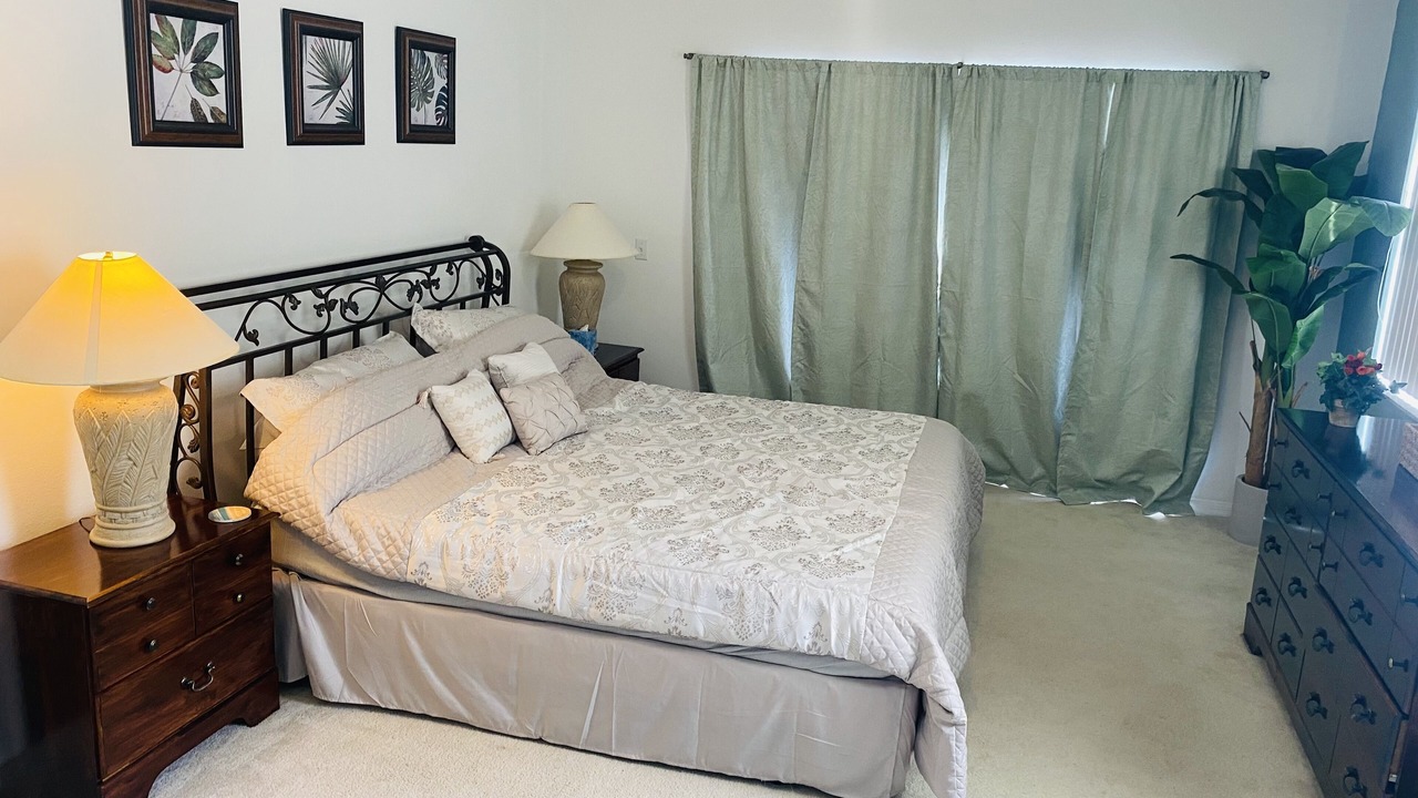 Photo of Bedroom in Thousand Oaks
