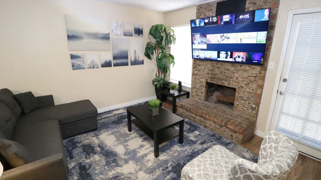 Photo of Livingroom in Biggs Field