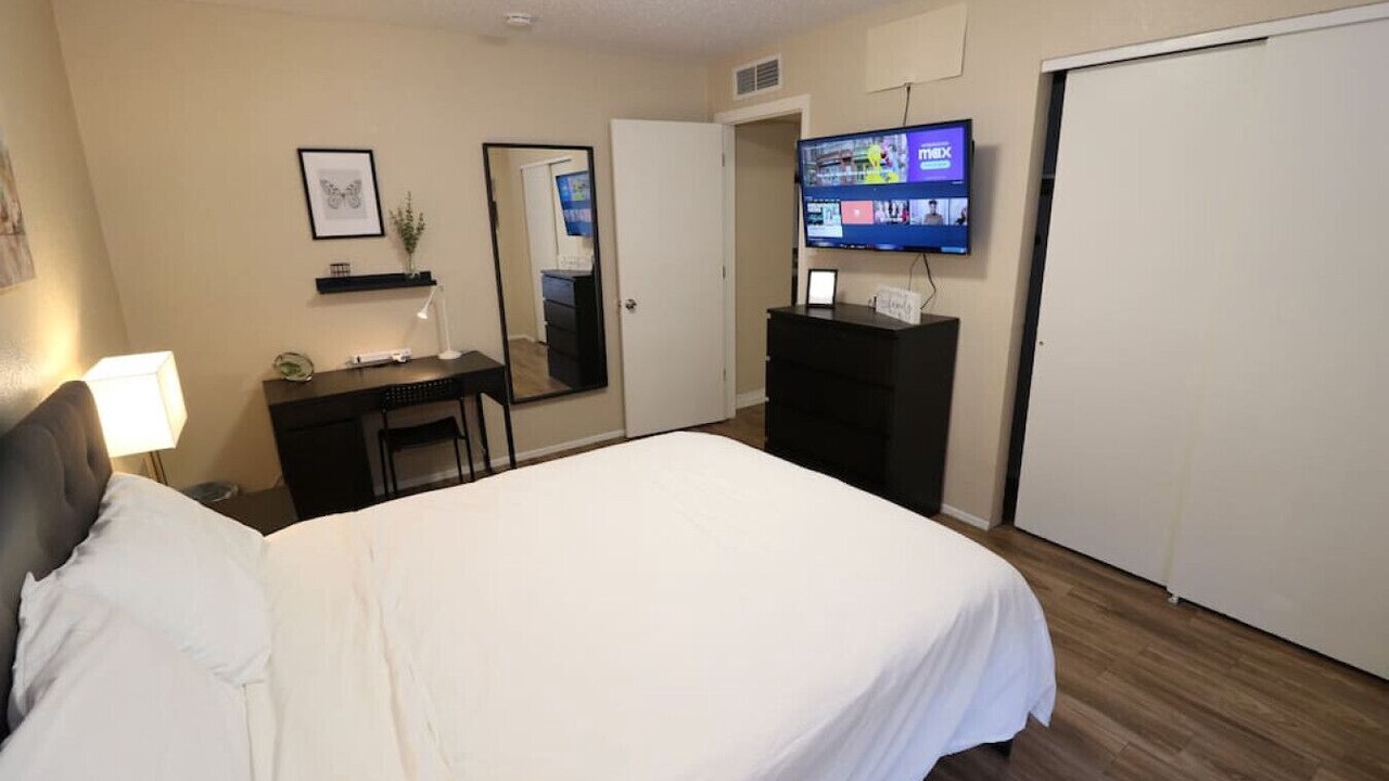 Photo of Bedroom in Biggs Field