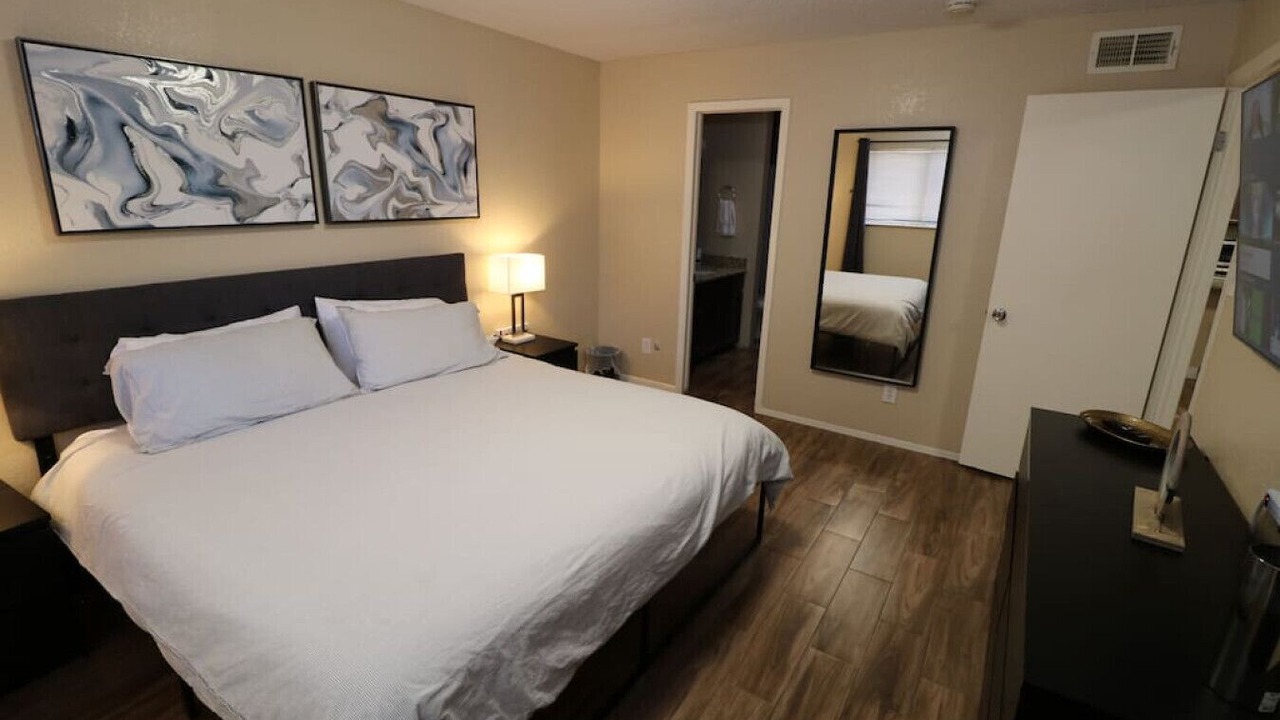 Photo of Bedroom in Biggs Field