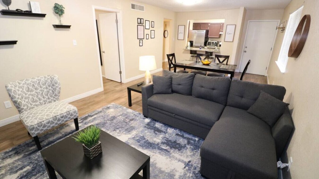Photo of Livingroom in Biggs Field