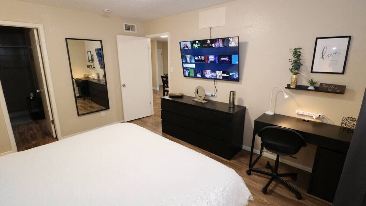 Photo of Bedroom in Biggs Field