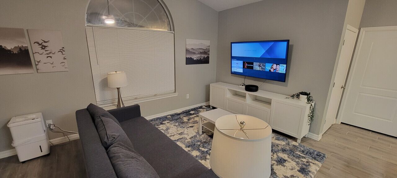 Photo of Livingroom in Horizon City