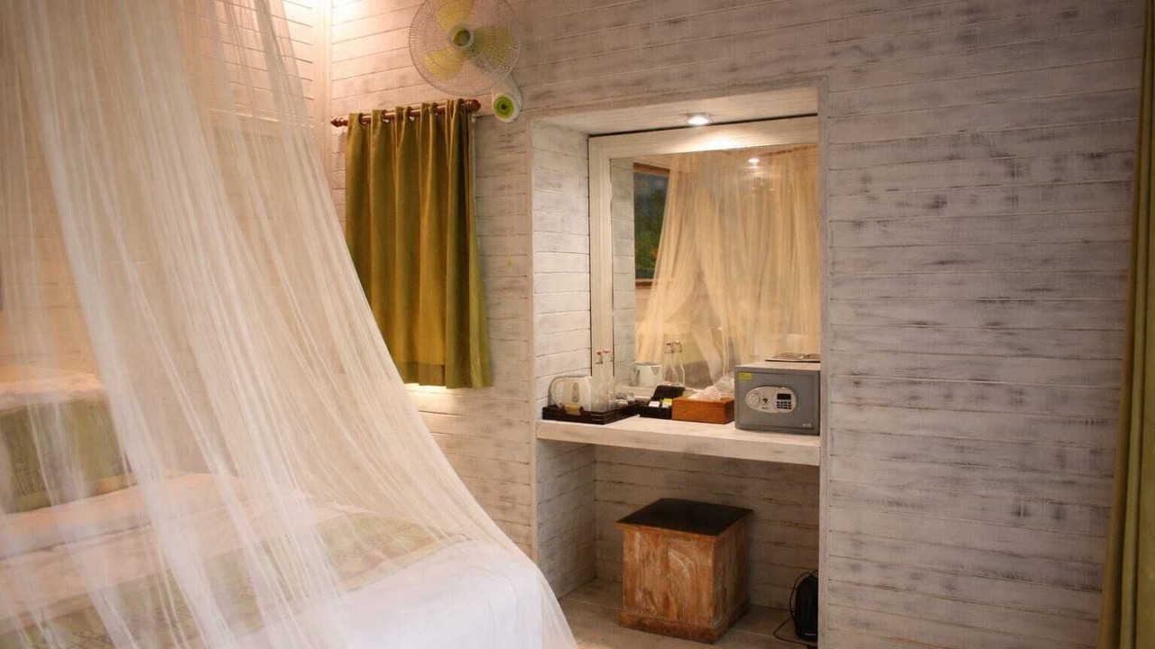 Photo of Bedroom in Mushroom Bay