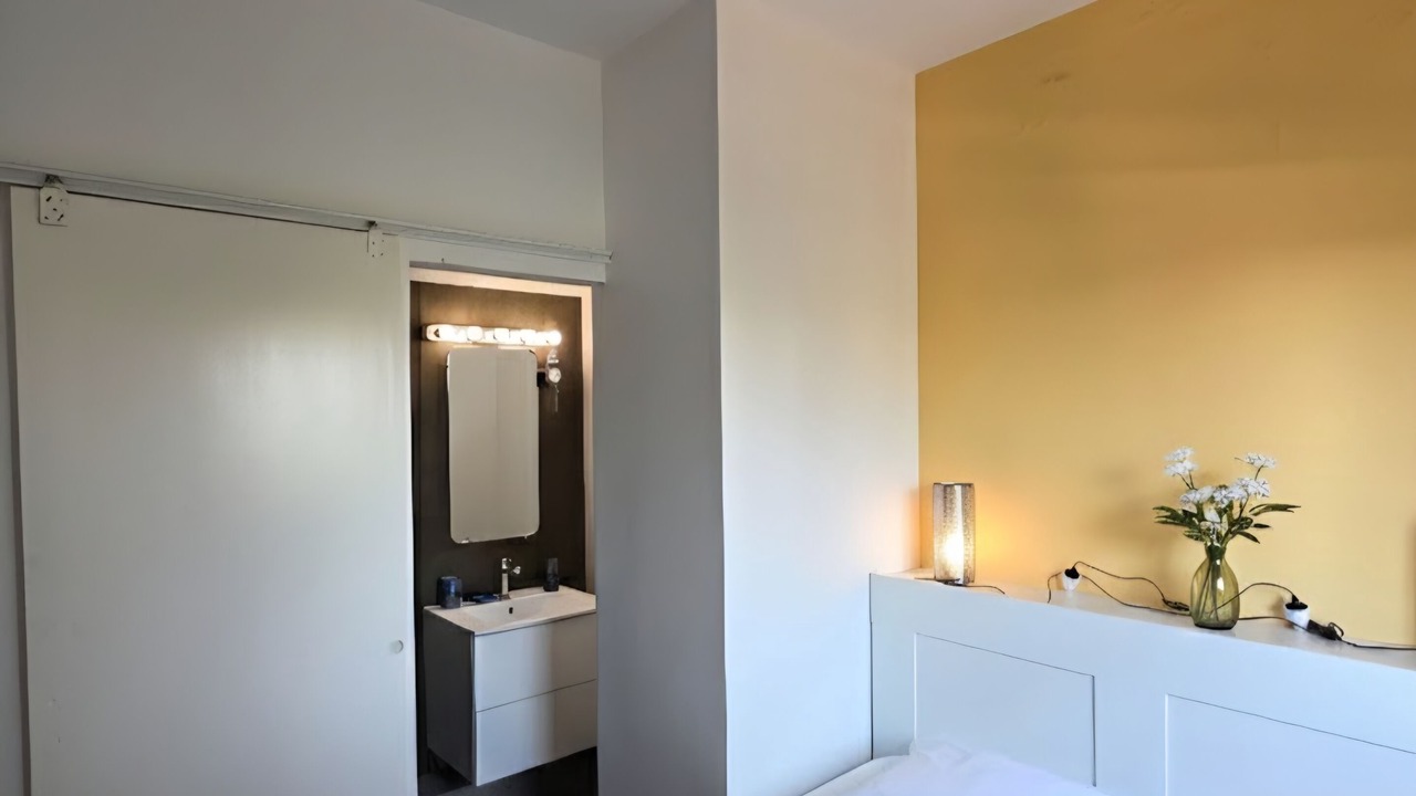 Photo of Bedroom in Saint-Gilles