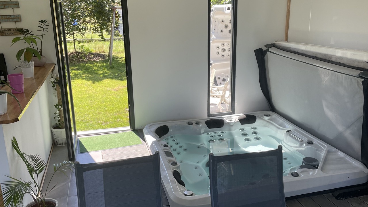 Photo of Others in Longages