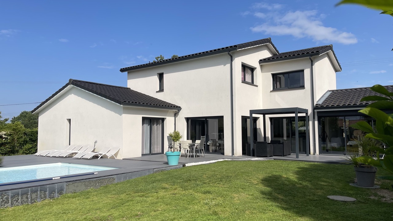 Photo of Outdoor in Longages