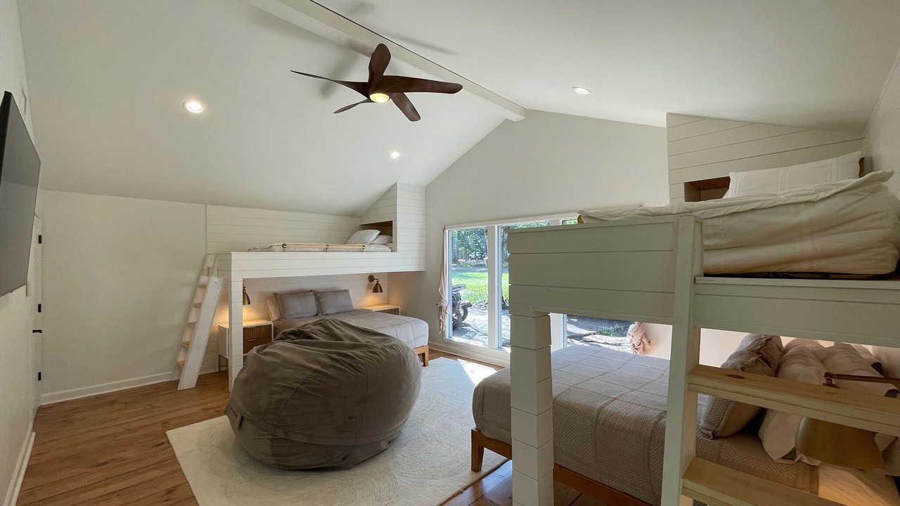 Photo of Bedroom in Eden Isle