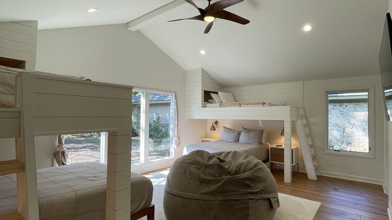 Photo of Bedroom in Eden Isle
