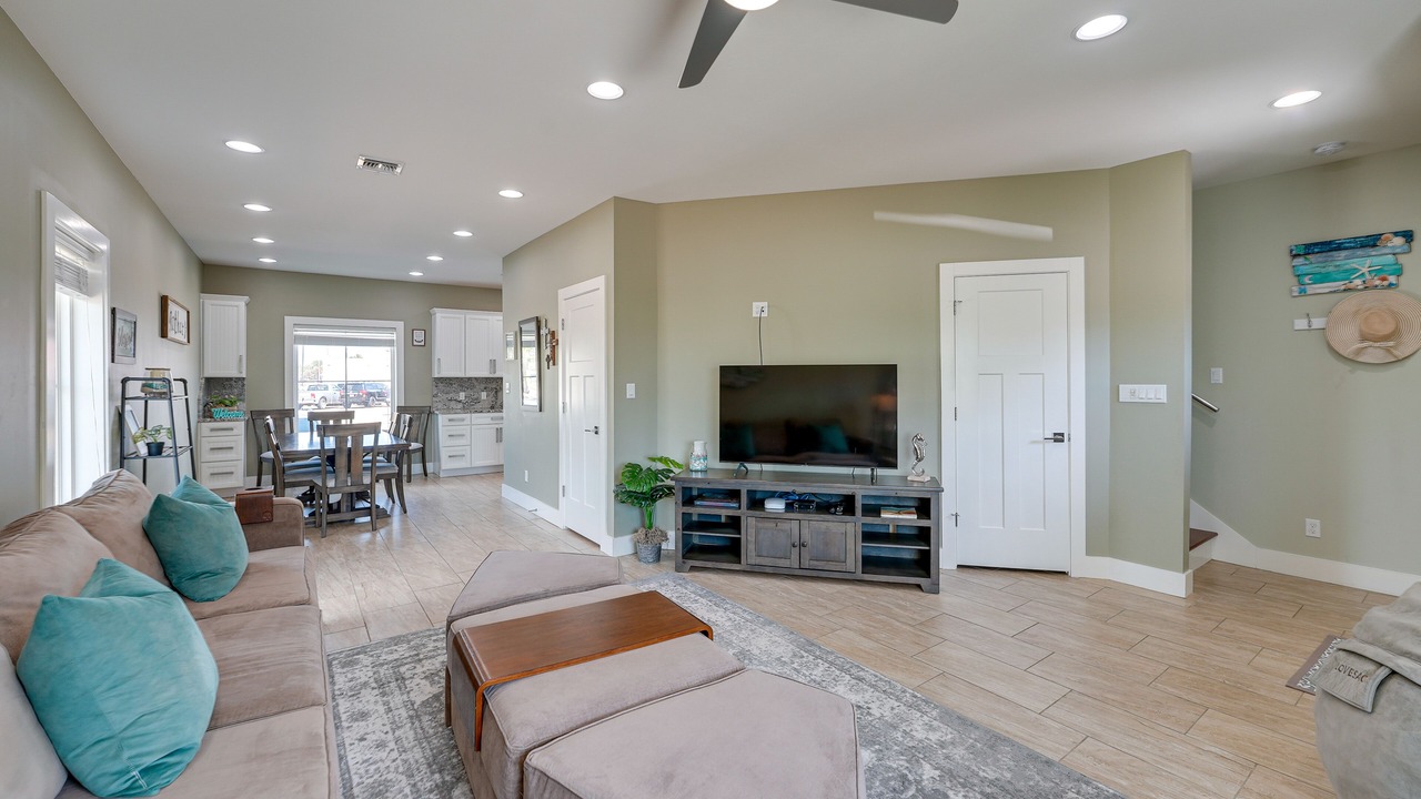 Photo of Livingroom in Corpus Christi