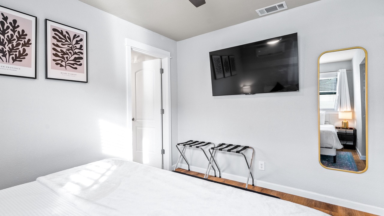 Photo of Bedroom in Eastern Division