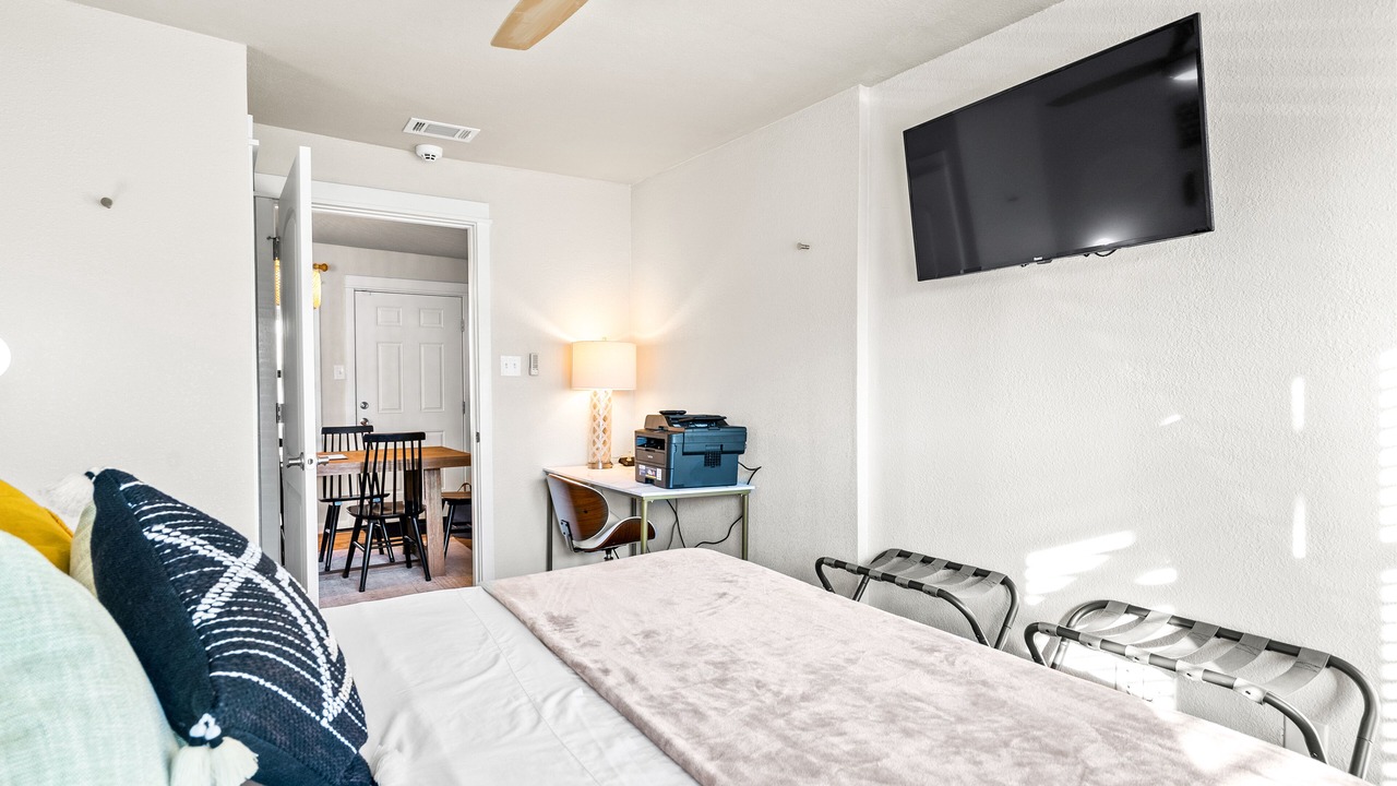 Photo of Bedroom in Eastern Division