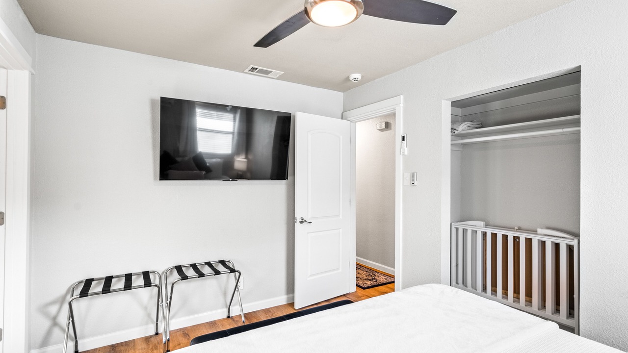 Photo of Bedroom in Eastern Division