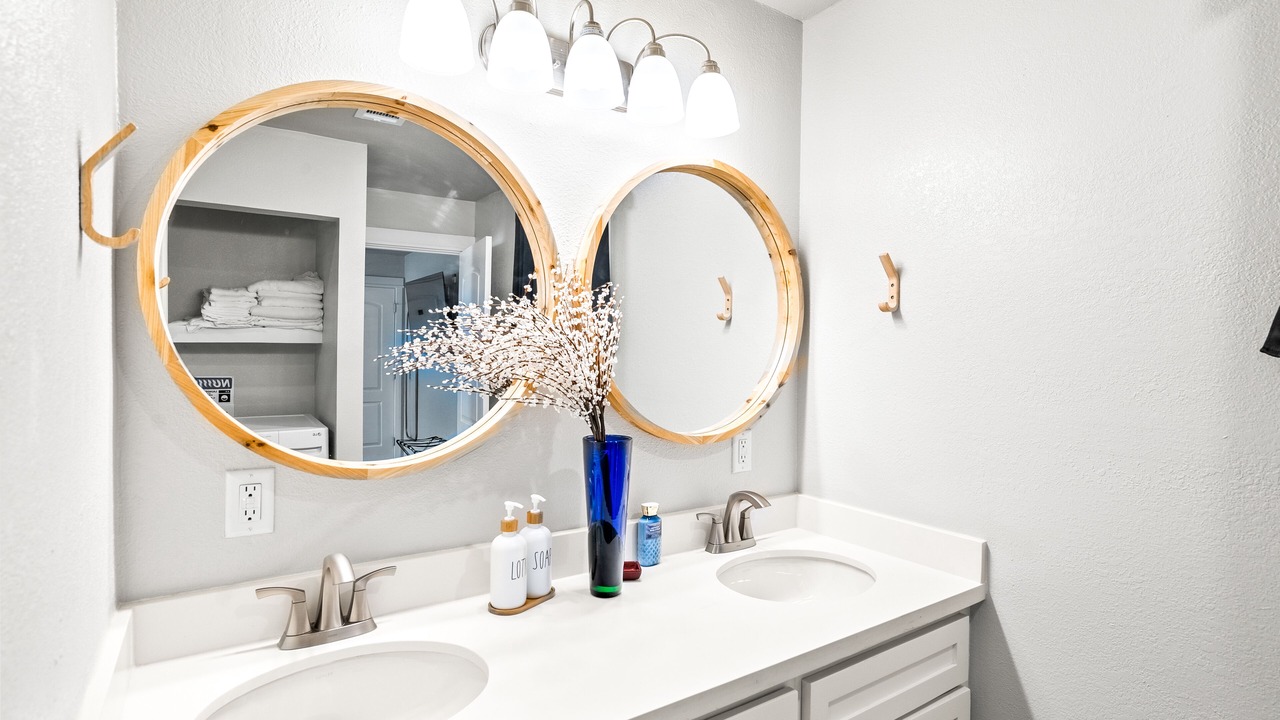 Photo of Bathroom in Eastern Division
