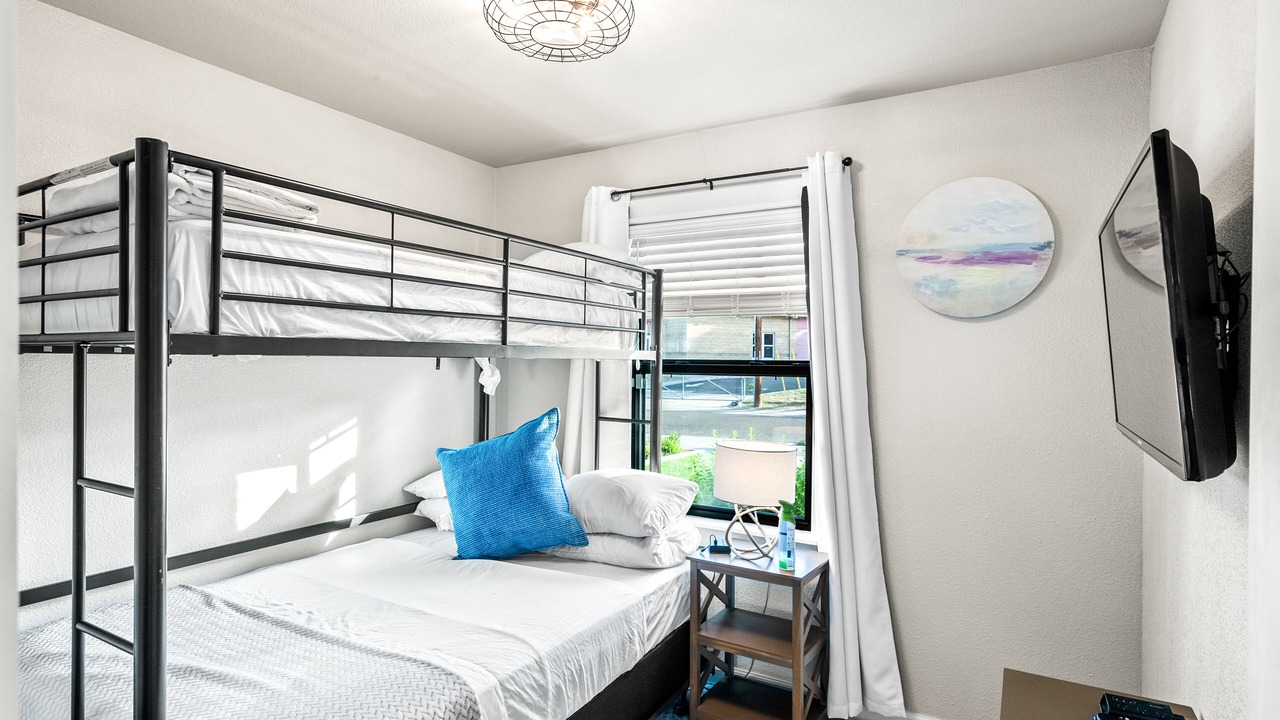 Photo of Bedroom in Eastern Division