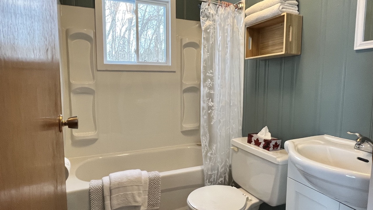 Photo of Bathroom in Plummer Additional