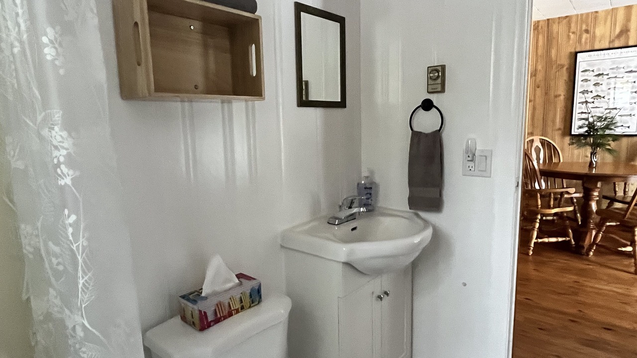 Photo of Bathroom in Plummer Additional