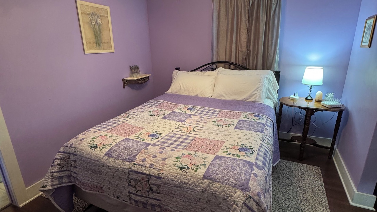Photo of Bedroom in Swea City