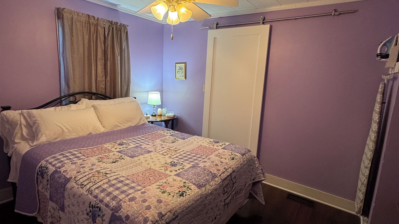 Photo of Bedroom in Swea City