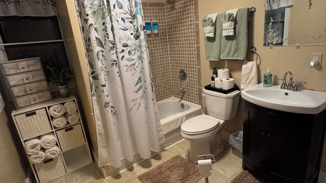 Photo of Bathroom in Swea City