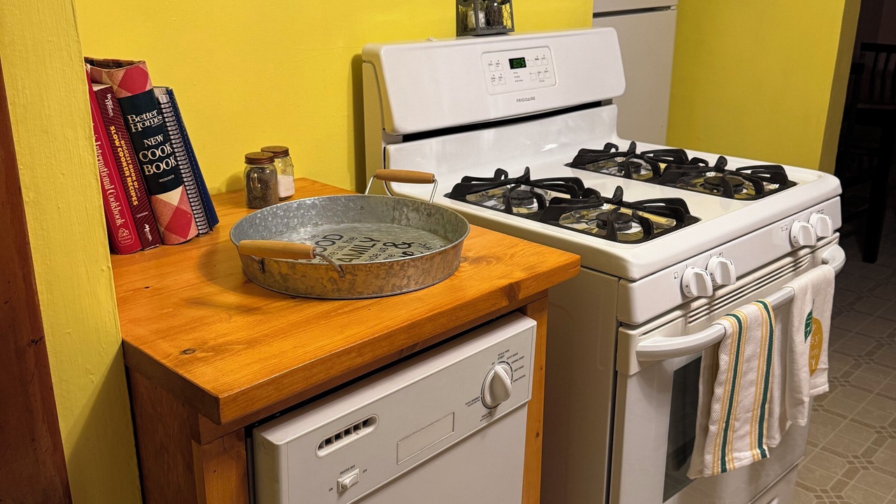 Photo of Kitchen in Swea City