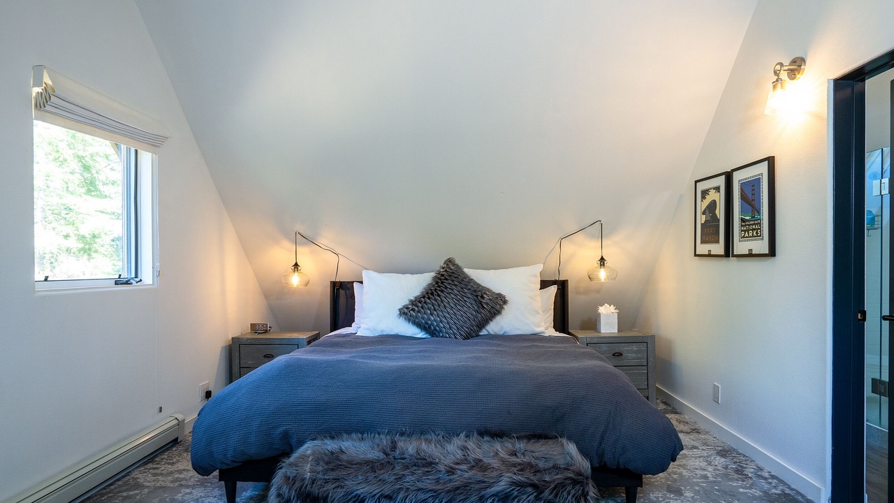 Photo of Bedroom in Dollar Point